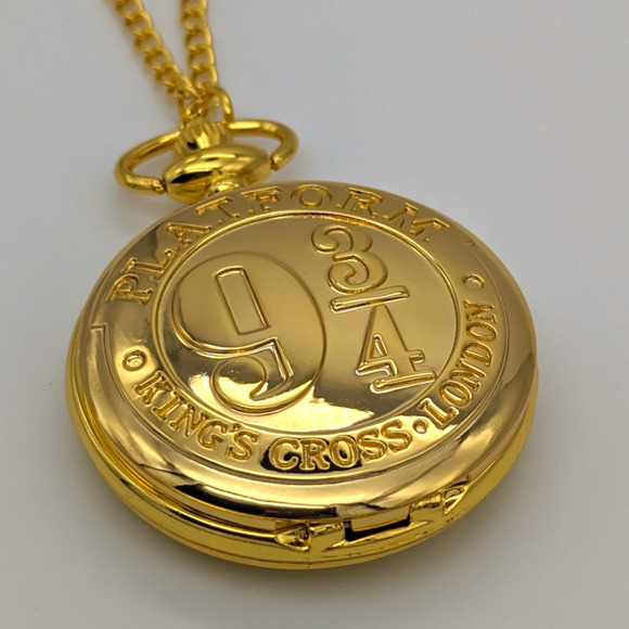 Harry Potter Pocket Watch NEW Gift Platform 9¾ King's Cross Hogwarts Express - Picture 3 of 7